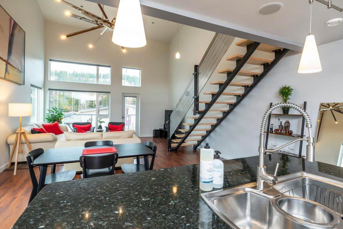 Nn - The Flame - Downtown 1-Bed 2-Bath Villa Whitehorse Exterior foto