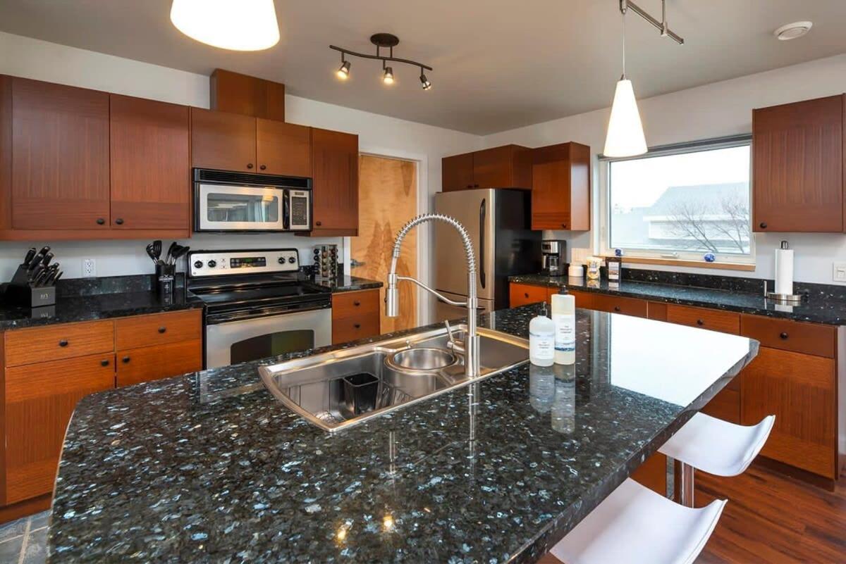 Nn - The Flame - Downtown 1-Bed 2-Bath Villa Whitehorse Exterior foto